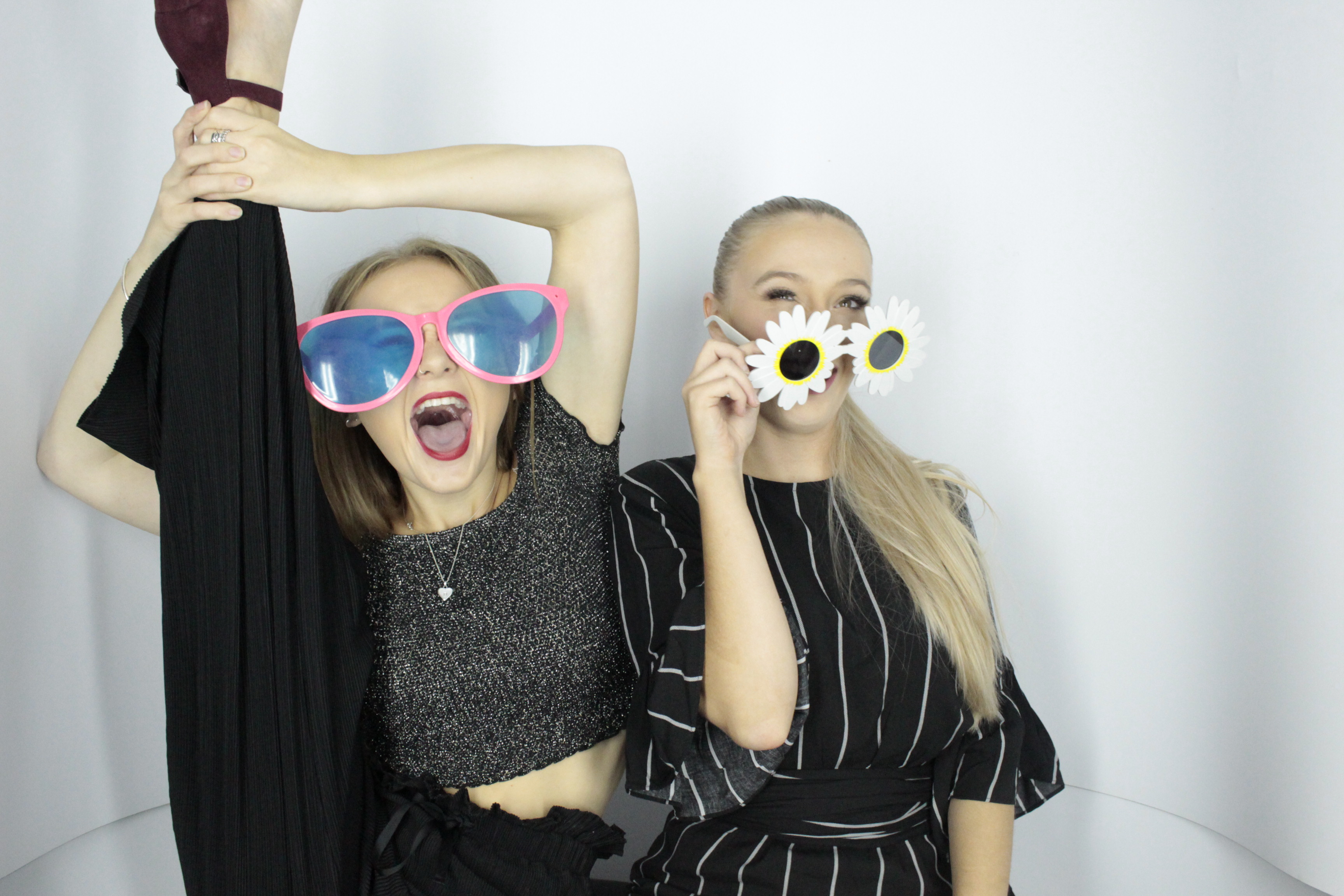 Isobel 18th Birthday Party  | View more photos from the event at gallery.myphotoboothexperience.co.uk/u/MyPhotoBoothExperienceLtd/Isobel-18th-Birthday-Party